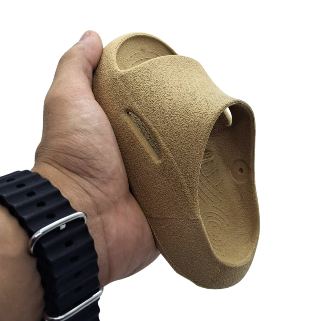 Chinelo Nuvem Capuccino – Leveza e Conforto a Cada Passo