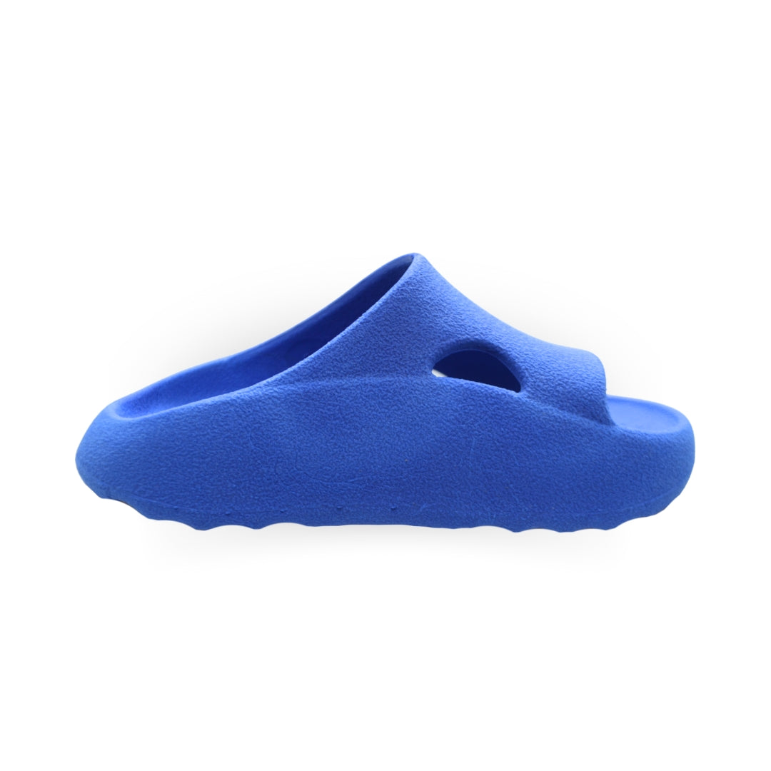 Chinelo Nuvem Azul Bic – Leveza e Conforto a Cada Passo