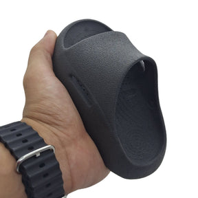 Chinelo Nuvem Preto – Leveza, Conforto e Versatilidade para o Dia a Dia