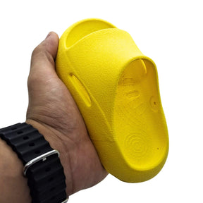 Chinelo Nuvem Amarelo Gema – Leveza e Conforto a Cada Passo
