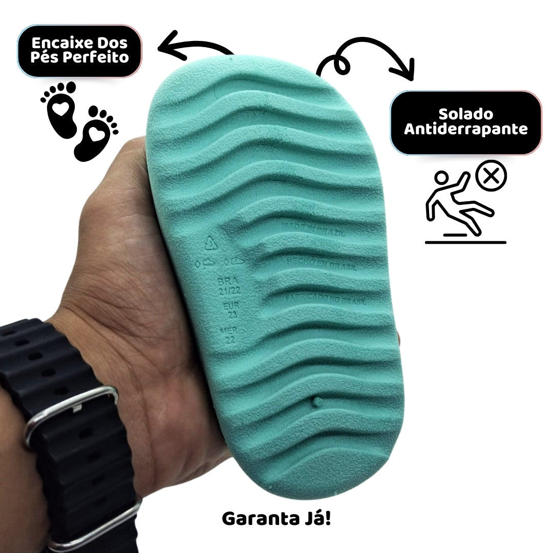 Chinelo Nuvem Turquesa – Leveza e Conforto para o Dia a Dia