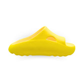 Chinelo Nuvem Amarelo Gema – Leveza e Conforto a Cada Passo